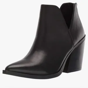 Steve Madden Alyse Side Cut Leather Bootie Black  Block Heel Pointy Boots