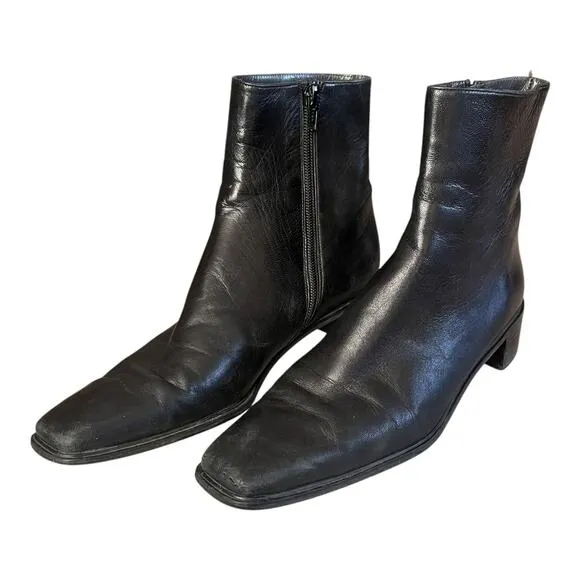 Stuart Weitzman Black Leather Ankle Boots Booties Size 8 NARROW