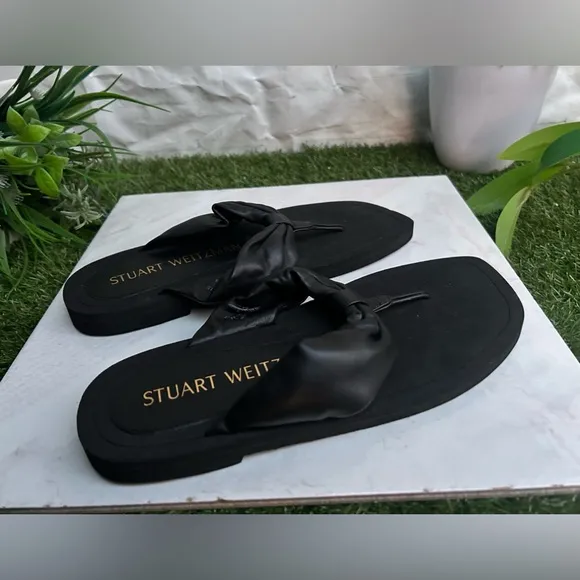 STUART WEITZMAN Cassie Flip Flop black new $250 women size 7