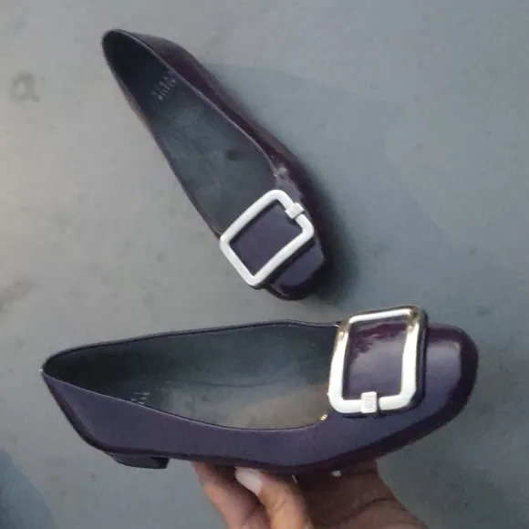 Stuart Weitzman Ladies Luxury Patent Leather Slip On Loafer