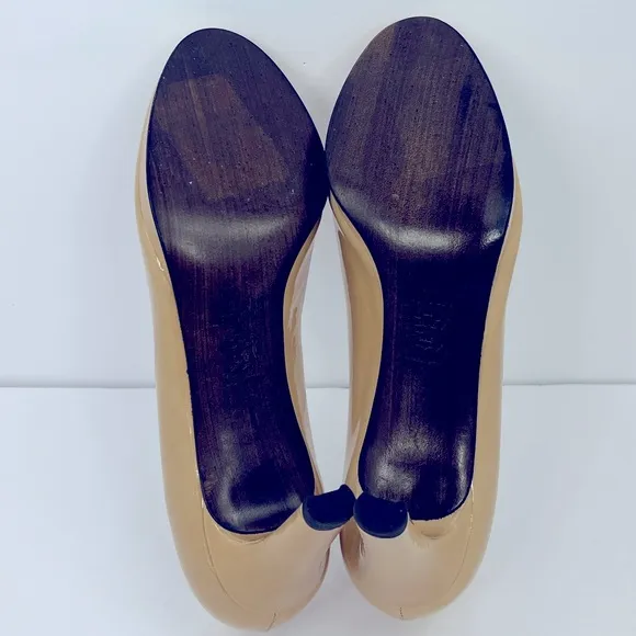 STUART WEITZMAN PATENT LEATHER STILETTO ROUND TOE PUMPS,TAN,6.5M, MADE IN SPAIN
