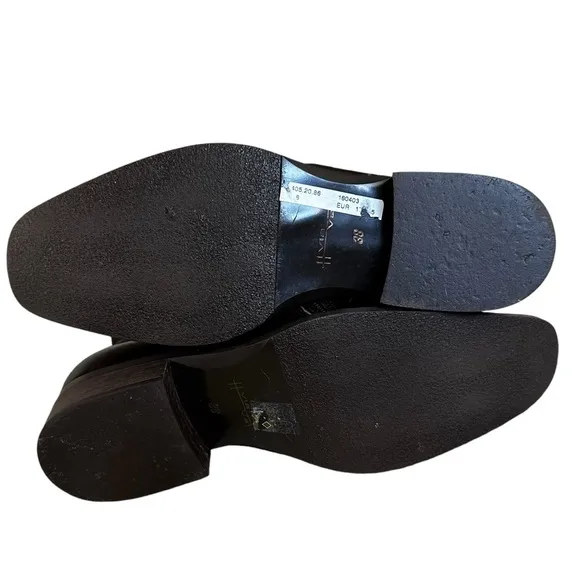 Stunning leather boots from Via Vai- handmade in Europe. EU 38, US 7.5