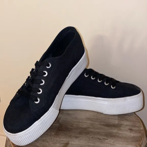 Superga 2740 Platform Sneakers in Black Size 6.5