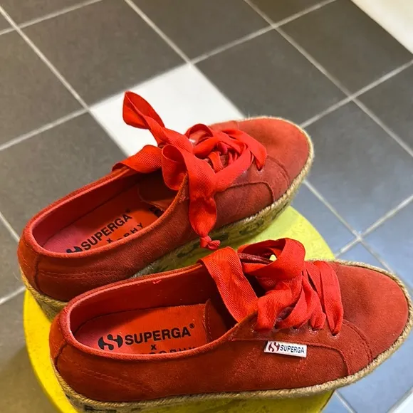 Superga by Philosophy, size 37 Women's Red Platform Sneakers, new, never worn