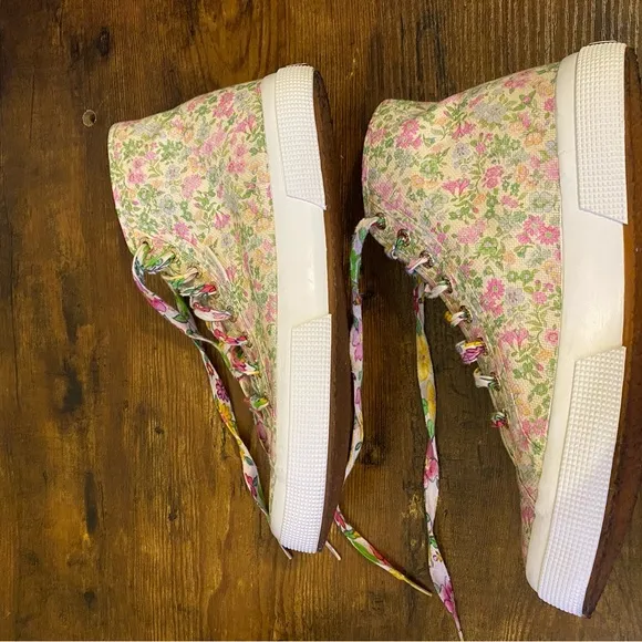 Superga x LoveShackFancy 2795 Flowers High-Top Sneakers Size 9.5