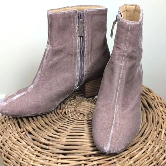 Talbot's Harlow Blush Velvet Boots Side Zip Size 7.5