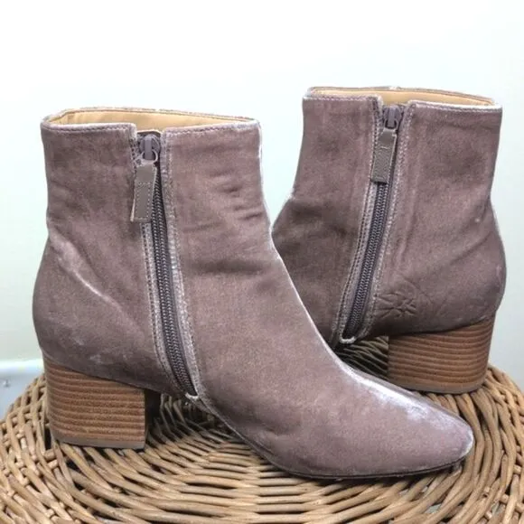 Talbot's Harlow Blush Velvet Boots Side Zip Size 7.5