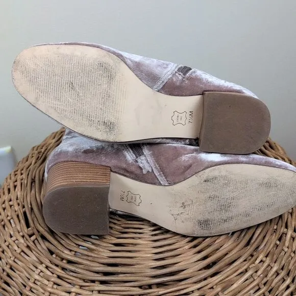 Talbot's Harlow Blush Velvet Boots Side Zip Size 7.5