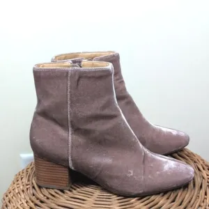 Talbot's Harlow Blush Velvet Boots Side Zip Size 7.5