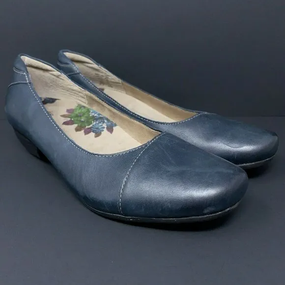 Taos Debut Womens Navy Blue Leather Kitten Heels 9