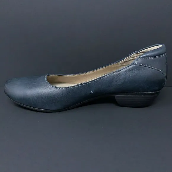 Taos Debut Womens Navy Blue Leather Kitten Heels 9