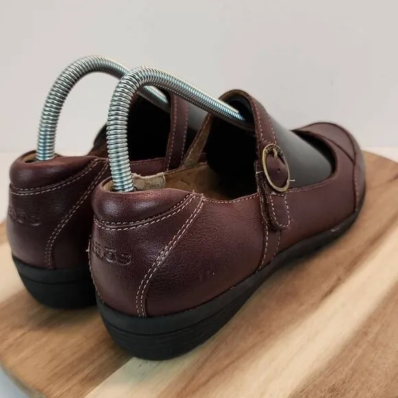 Taos Women's Uncommon Cognac Mary Jane 8.5
