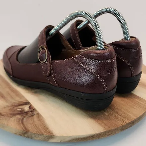 Taos Women's Uncommon Cognac Mary Jane 8.5
