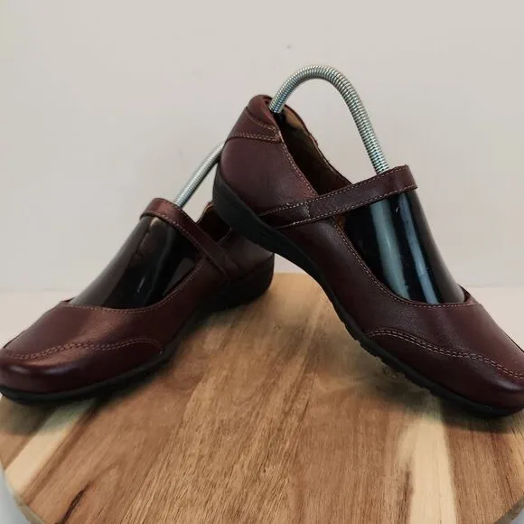 Taos Women's Uncommon Cognac Mary Jane 8.5