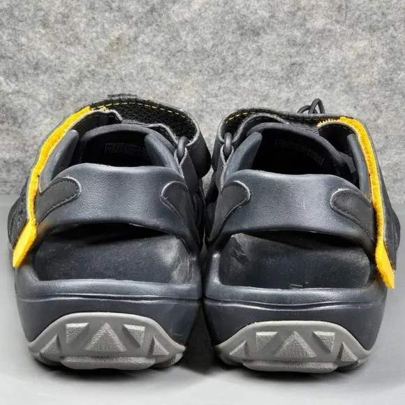 TEVA Shoes Mens 9 Black‎ Flintwood Water Sandals Bungee Laces Hiking Outdoor