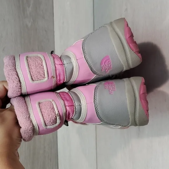 The North Face Girls Winter Boots Outdoor Shoes sz 1