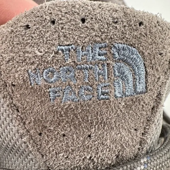 The North Face X2 Gray Leather Suede Blue &amp; Black Trim Women’s Outdoor Size 7