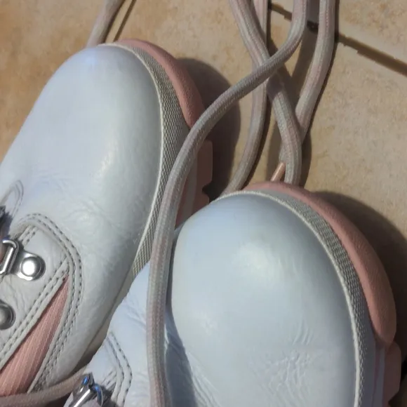 Timberland boots pink white size 10m used