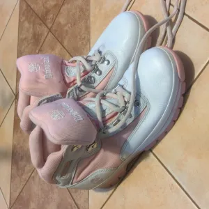 Timberland boots pink white size 10m used
