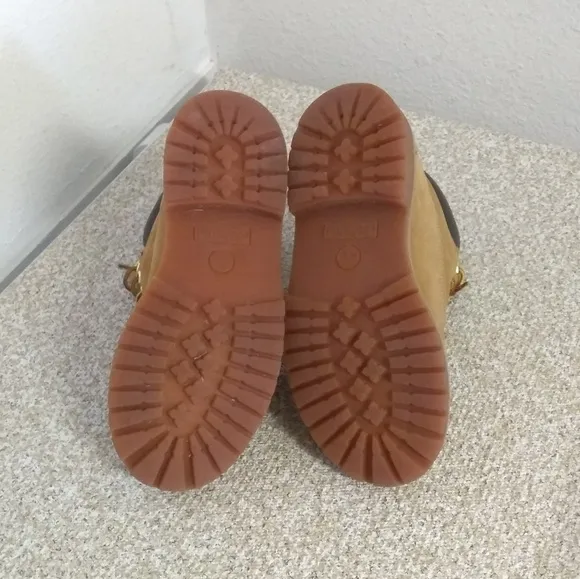 Timberland Kids Leather Trim Ankle Boots.