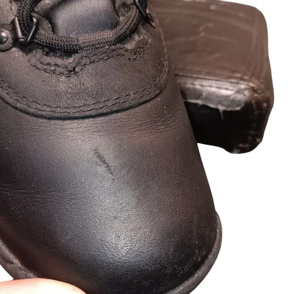 Timberland men's White Ledge Black Leather Mid-Lace up Boots Size 10