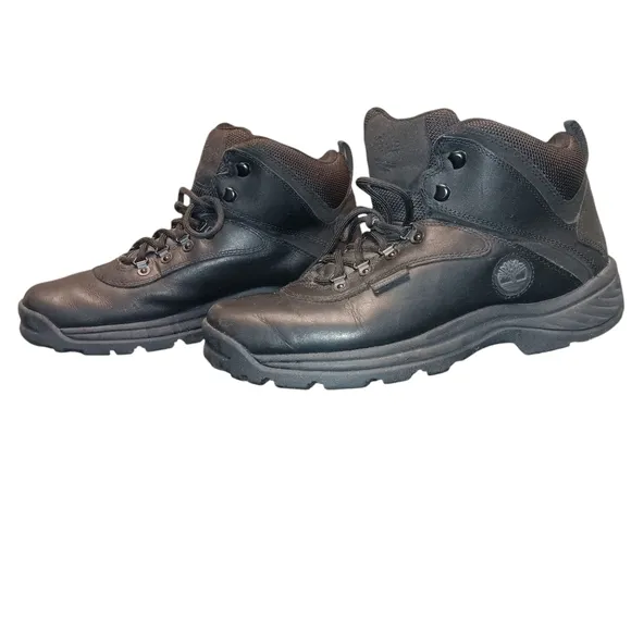 Timberland men's White Ledge Black Leather Mid-Lace up Boots Size 10