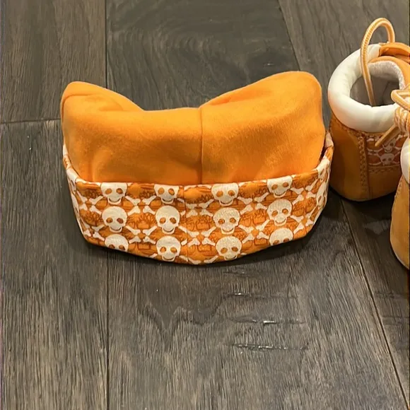 Timberland Naughty Skull crib booties boots hat shoes baby Size 0 infant 0-3 mo