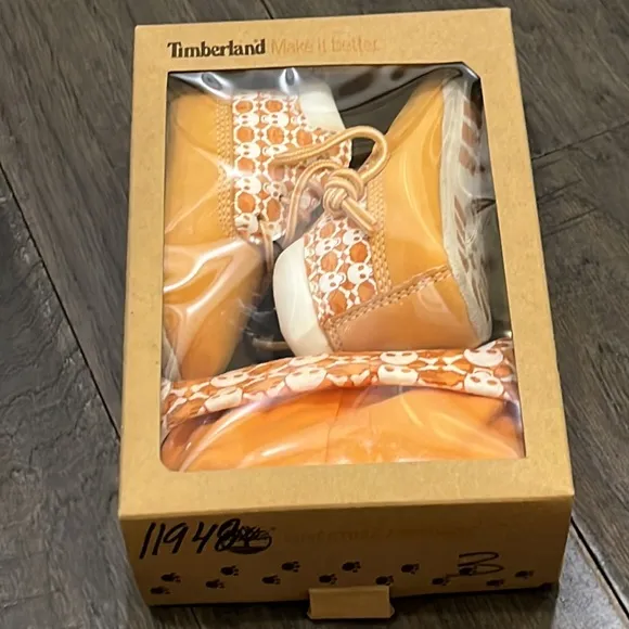 Timberland Naughty Skull crib booties boots hat shoes baby Size 0 infant 0-3 mo