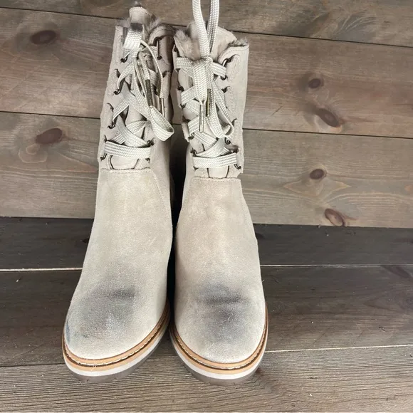 Timberland sienna Womens size 7.5 shoes brown suede heel lace up boots
