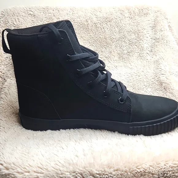Timberland Women's Black High-Top Boots