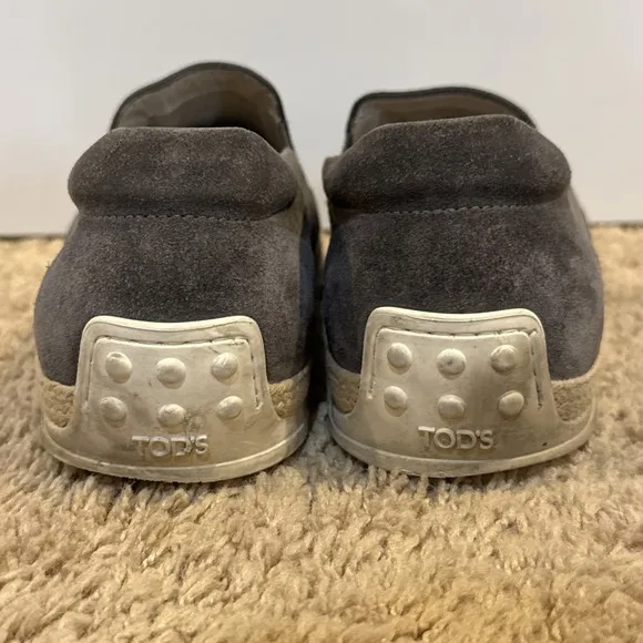 Tods $695 Mens Gray Suede Low Top Round Toe Slip-On Casual Shoes Size 5
