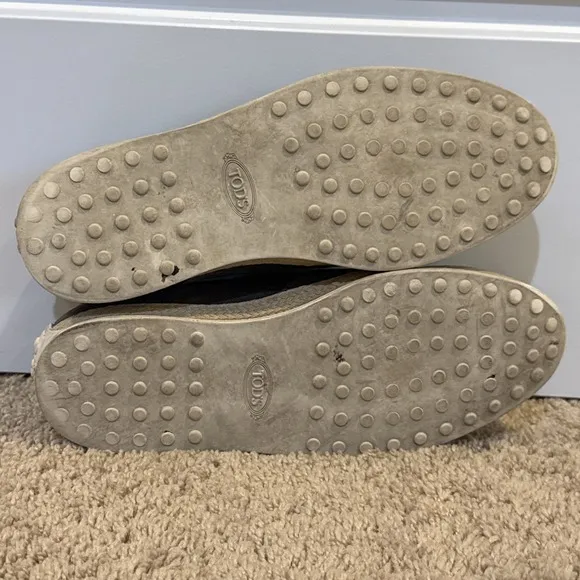 Tods $695 Mens Gray Suede Low Top Round Toe Slip-On Casual Shoes Size 5