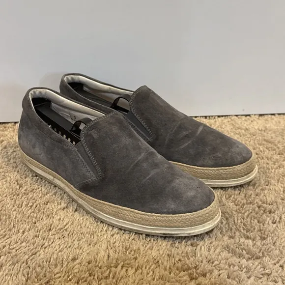 Tods $695 Mens Gray Suede Low Top Round Toe Slip-On Casual Shoes Size 5
