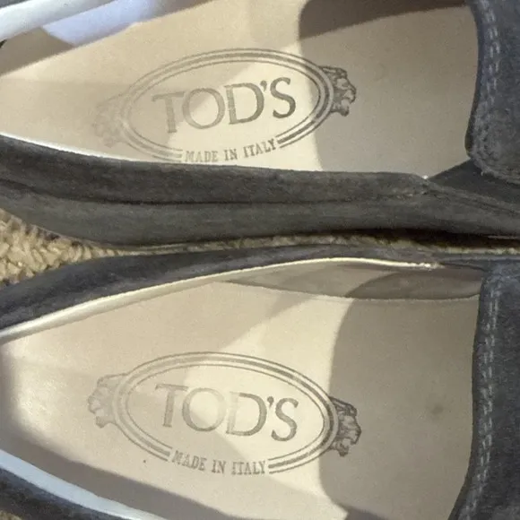 Tods $695 Mens Gray Suede Low Top Round Toe Slip-On Casual Shoes Size 5