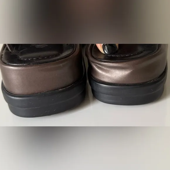 Tod’s Metallic Brown Sandals, Women’s US 8.5, Store Display, NEED REPAIR, No Box