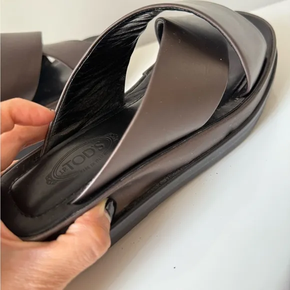 Tod’s Metallic Brown Sandals, Women’s US 8.5, Store Display, NEED REPAIR, No Box