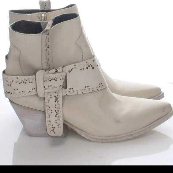 Tombstone Cream Leather Ladies Boots 7