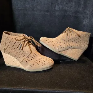 Tom's booties womens 6
