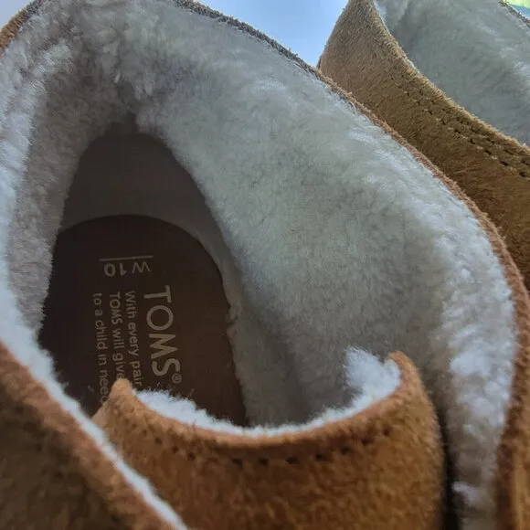 Toms Shoes } Womens Ankle Boots Wedges Faux Fur Lined Size 10
