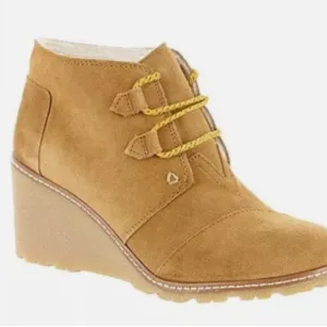 Toms Shoes } Womens Ankle Boots Wedges Faux Fur Lined Size 10