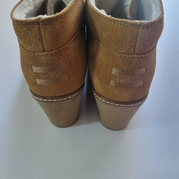 Toms Shoes } Womens Ankle Boots Wedges Faux Fur Lined Size 10