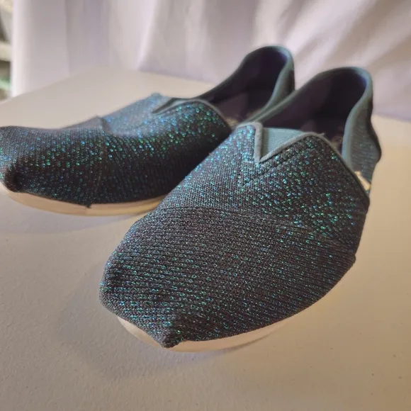 TOMS Women's Green Shimmer Slip-On Shoes