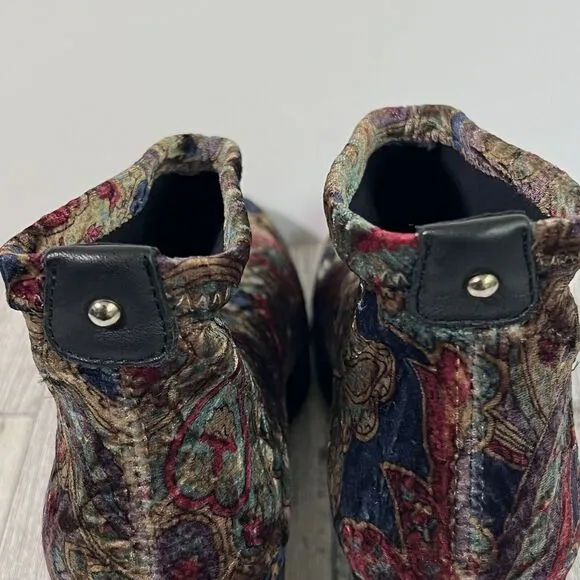 Toni Pons Finley Crushed Velvet Paisley Ankle Boots Shoes Women's 6.5 Booties