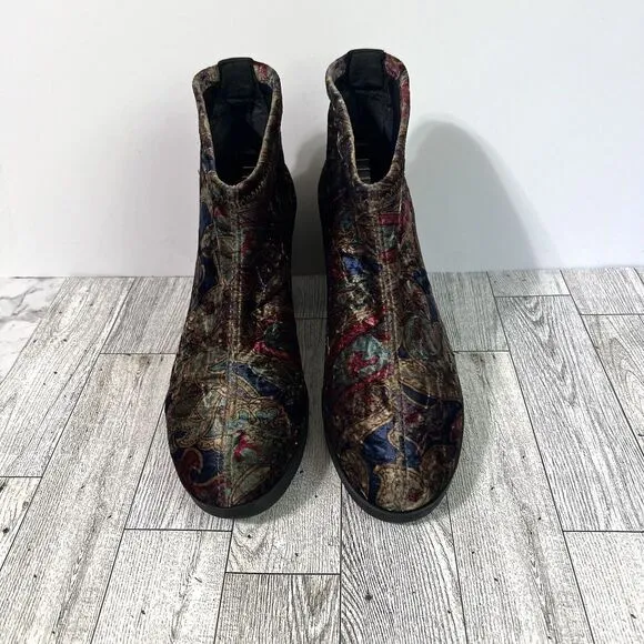 Toni Pons Finley Crushed Velvet Paisley Ankle Boots Shoes Women's 6.5 Booties