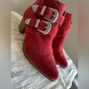 TOPSHOP 7.5 leather boots 🤠♥️