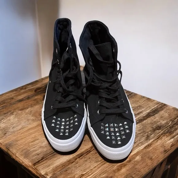 Torrid Skull High-Top Sneakers