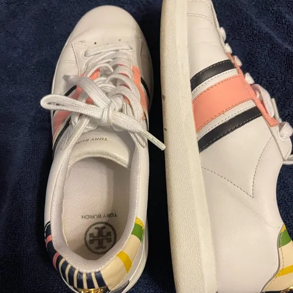 Tory Burch Howell T-Saddle court sneaker white pink