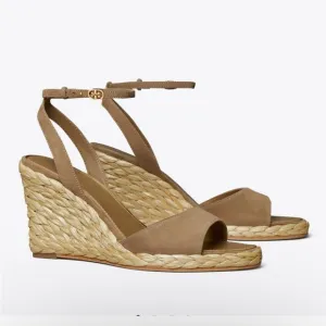 Tory Burch Women's Raffia Wedge sandals Color: River Rock size 6.5 women’s