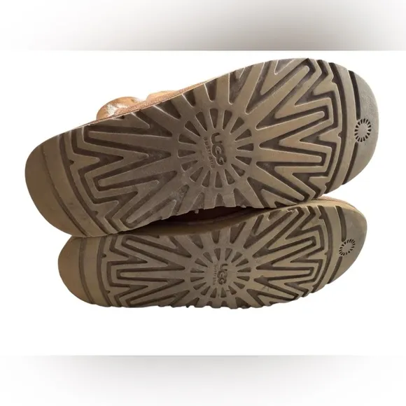 Triple Bailey Button Ugg Boots