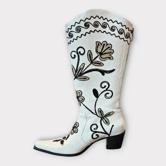 TURKISH SOUL  White Leather Floral Embroidered Cowboy Boots